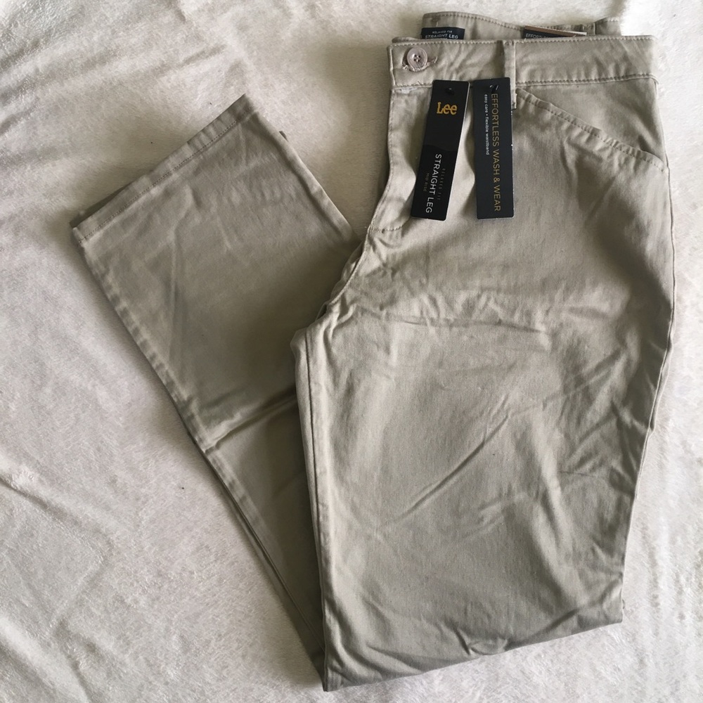 Khaki Pants | Lee